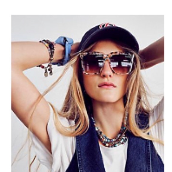 Free People Accessories - Free People Ocean Drive Square Sunglasses